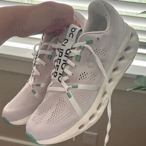 On Running Women's Light Gray Athletic Shoes